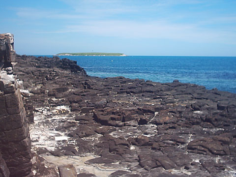 rochas basálticas Ilha Siriba - Abrolhos